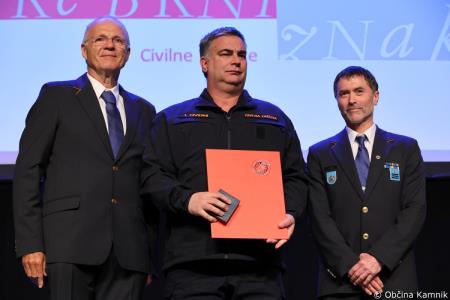 Slika: Igor Cividini prejel Srebrni znak Civilne zaščite 