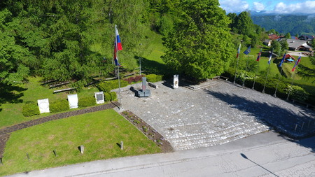 Slika: Geoss, Vače