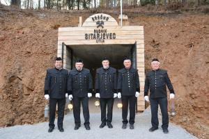 24313214_10214308347532068_5782065516548277266_o